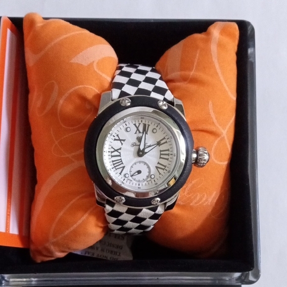 Elegant Black and White Women's Watch - Picture 1 of 6